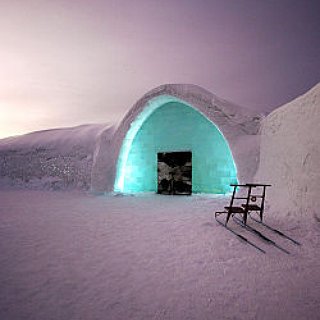 BucketList + Stay In The Ice Hotel And See The Northern Lights 