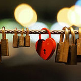 BucketList + Visit Love Lock Bridge In Paris With My Love
