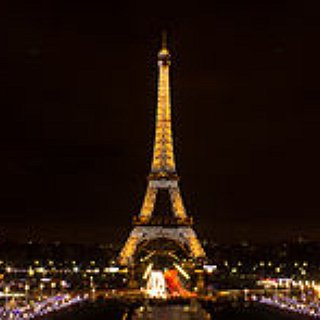 BucketList + Go To Paris And Visit All The Main Tourist Attractions
