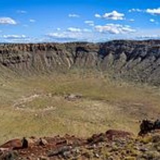 BucketList + Meteor Crater-Go See Meteor Crater In Arizona.