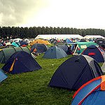 BucketList + Met Een Tentje Naar Een ... = ✓