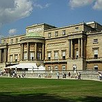 BucketList + Walk Inside Buckingham Palace = ✓