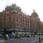 BucketList + Shop At Harrods In London = ✓