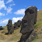 BucketList + Eye Contest With Moai Statue's ... = ✓
