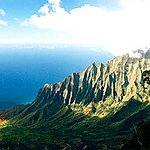 BucketList + Visit Hawaii And Get Leid ... = ✓