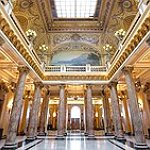 BucketList + Stay In Fancy Hotel In ... = ✓