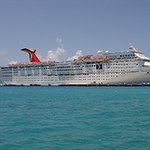 BucketList + Take A Cruise In The ... = ✓