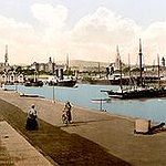 BucketList + Visit Dun Laoghaire Pier With ... = ✓