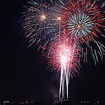 BucketList + Watch Fireworks In New York ... = ✓
