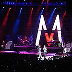 BucketList + See Maroon 5 In Concert = ✓