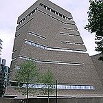 BucketList + Tour The Tate Modern In ... = ✓