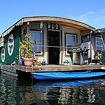 BucketList + Live On A Houseboat = ✓
