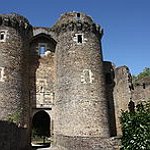 BucketList + Visit A Real Castle In ... = ✓
