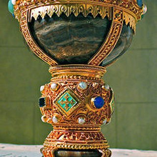 BucketList + Discover The Holy Grail