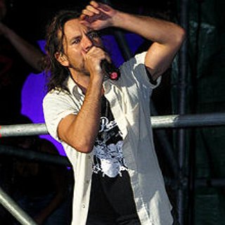 BucketList + Meet Eddie Vedder, Watch A Pearl Jam Show From Backstage