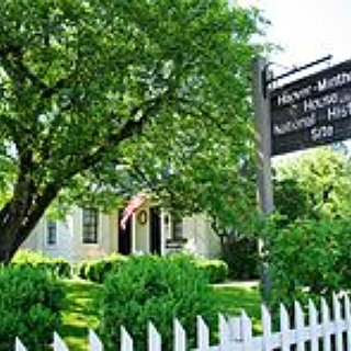 BucketList + Launch Newberg Art Connect
