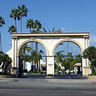 BucketList + Visit Paramount Studios In Hollywood