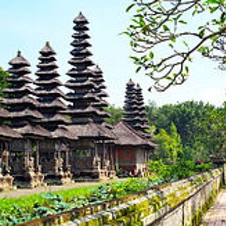 BucketList + Island Hop In Indonesia 