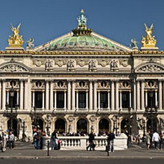 BucketList + See An Opera Show In Austria