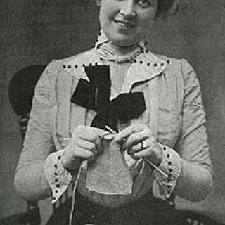 BucketList + Learn How To Knit