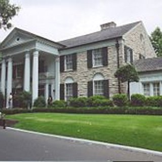 BucketList + . Visit Southern Us New Orleans , Nashville. Memphis And Visit Gracelands. 