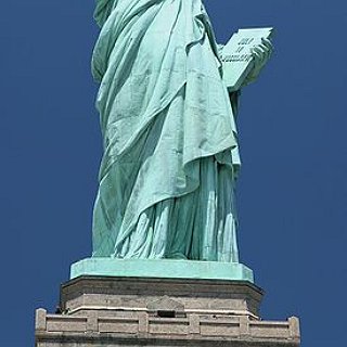 BucketList + Visit New York City And See The Statue Of Liberty