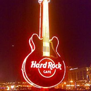 BucketList + Visit A Hard Rock Cafe