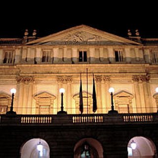 BucketList + Attend An Opera At La Scala