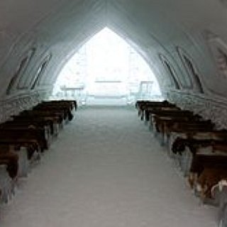 BucketList + Stay At An Ice Hotel