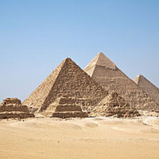 BucketList + Visit The Pyramids And The Sphinx In Egypt.
