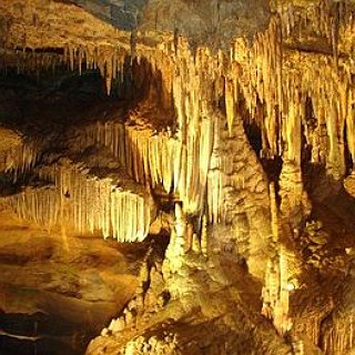 BucketList + Visit Luray Caverns