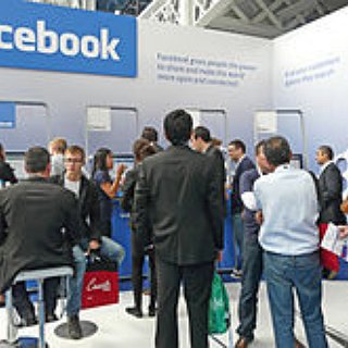 BucketList + Have 1000 Friends On Facebook