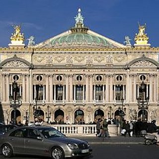BucketList + Go To The Opera In Paris