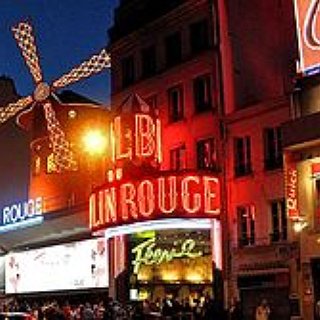 BucketList + Watch A Show At The Moulin Rouge