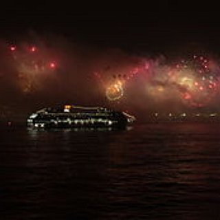BucketList + Stick To A New Years Resolution
