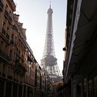 BucketList + Go To Paris In The Winter
