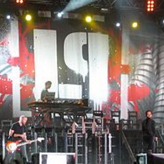 BucketList + Attend A Linkin Park Concert