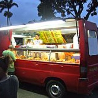 BucketList + Attend Food Truck Tuesday In The Larkin District May 2014