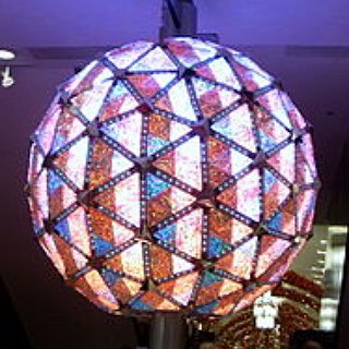 BucketList + Experience New Year's Eve In Times Square