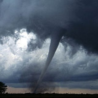 BucketList + Go To Usa To Chase Storms