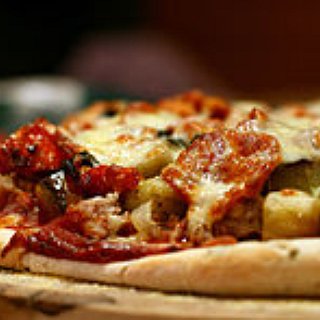 BucketList + Get A Pizza In Italy