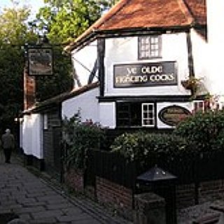 BucketList + Drink In Pub In England