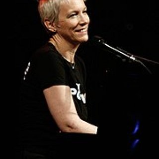 BucketList + See Annie Lennox In Concert