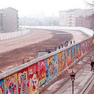 BucketList + See The Berlin Wall