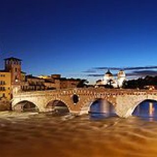 BucketList + Travel To Verona, Italy
