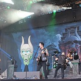 BucketList + See Trivium Perform Entrance Of The Conflagration 