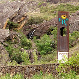 BucketList + Drive A 4X4 At Route 'Estrada Real'