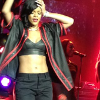 BucketList + Go See Rihanna In Concert