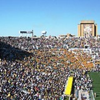 BucketList + Attend Notre Dame Football Game At Notre Dame Stadium