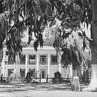 BucketList + Visit A Southern Plantation